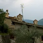 露恩西尼旅馆 *